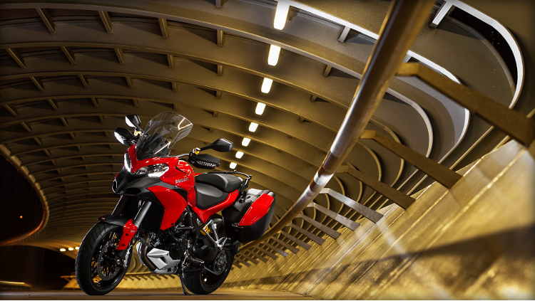 Ducati Multistrada 1200 2013 S Touring Exterior