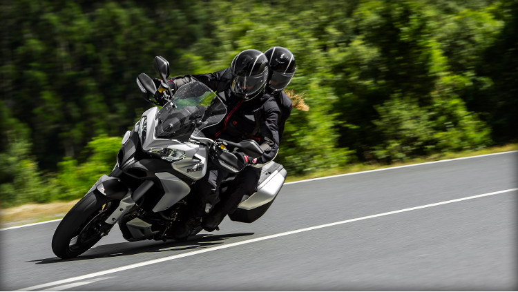 Ducati Multistrada 1200 2013 S Touring Exterior