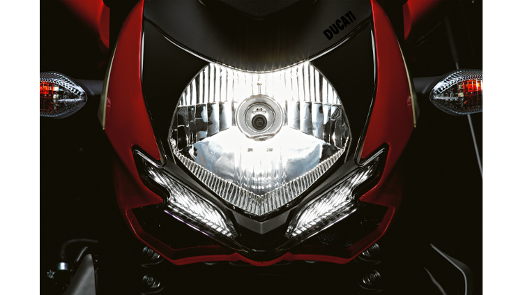Ducati Streetfighter 2013 S Exterior