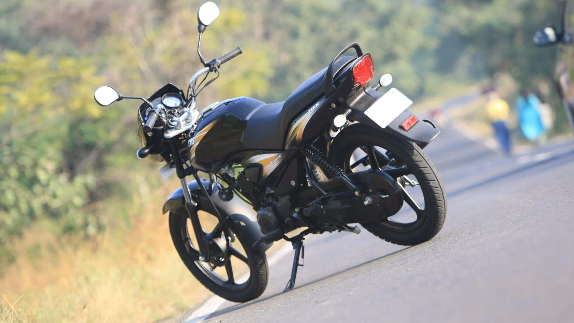 TVS Jive 2013 STD Exterior
