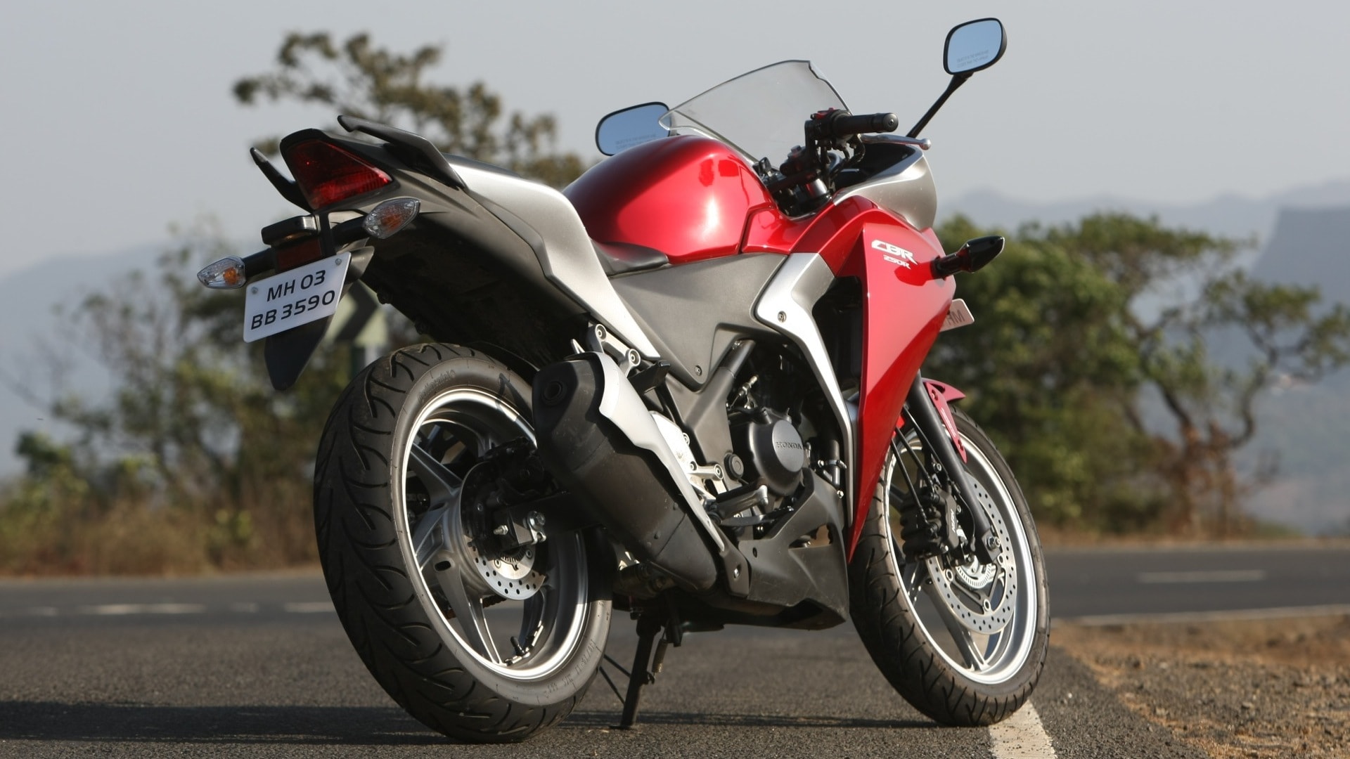 Honda CBR 250R 2013 STD Exterior