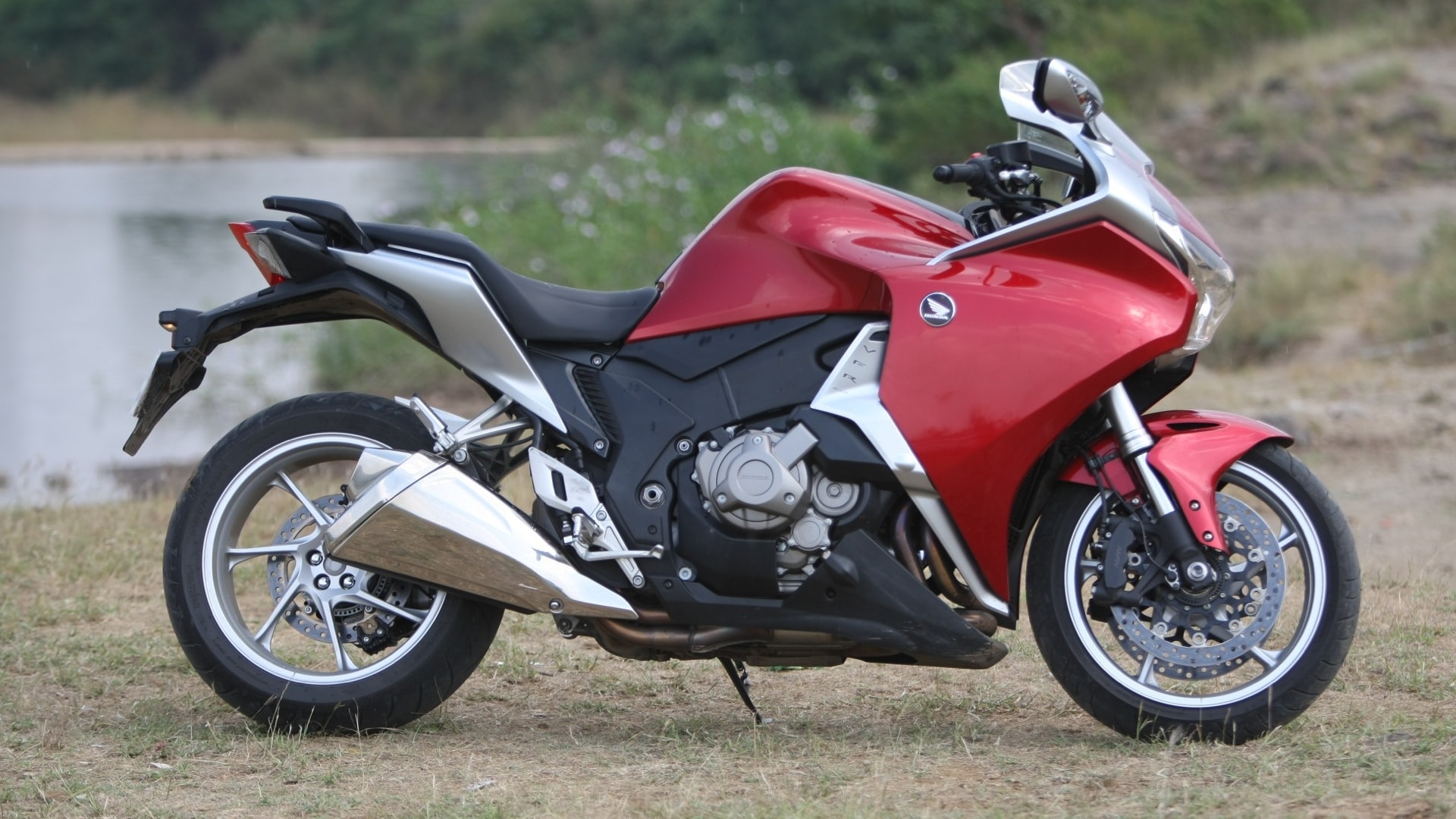 Honda VFR1200F 2013 STD Exterior