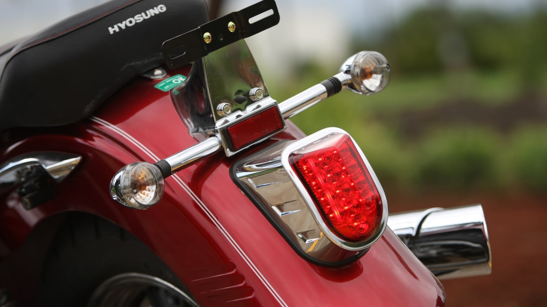 Hyosung ST7 2013 STD Exterior