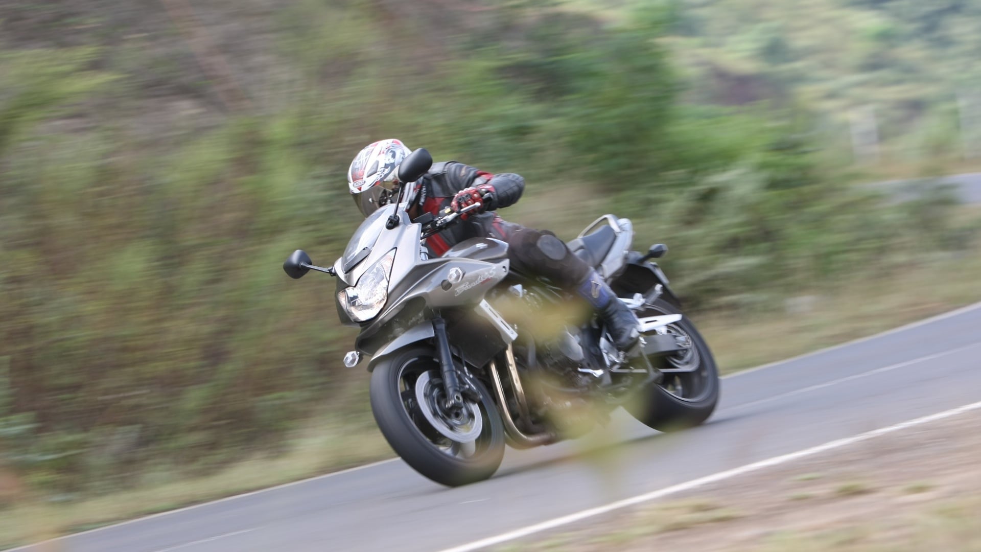 Suzuki Bandit 1250S 2013 STD Exterior