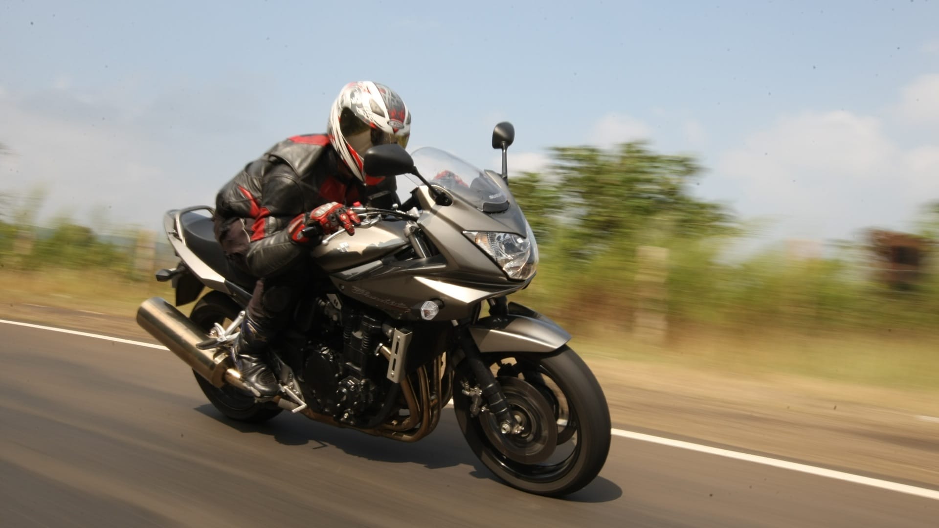 Suzuki Bandit 1250S 2013 STD Exterior