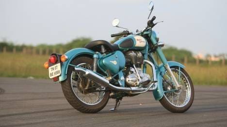 Royal Enfield Classic 500 2013 STD Price in India, Mileage