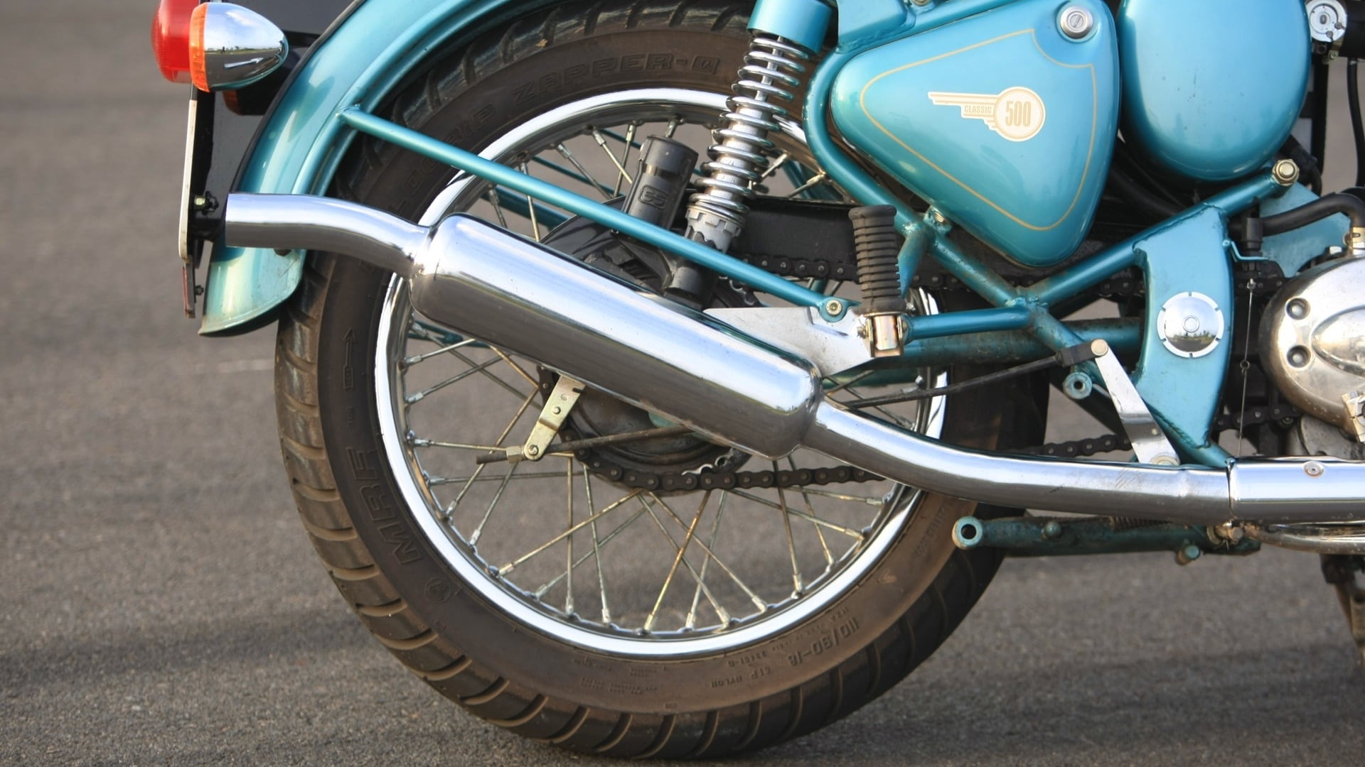 Royal Enfield Classic 500 2013 STD Exterior