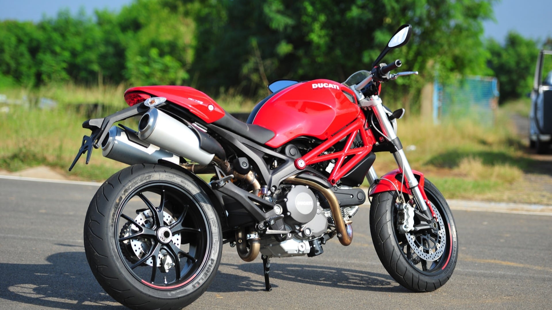 Ducati Monster 796 2013 STD Compare
