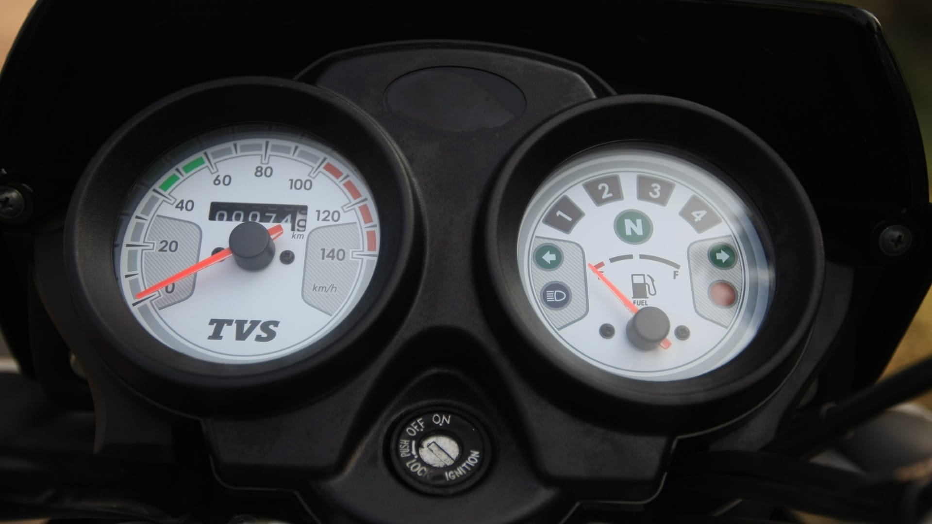 TVS Jive 2013 STD Compare