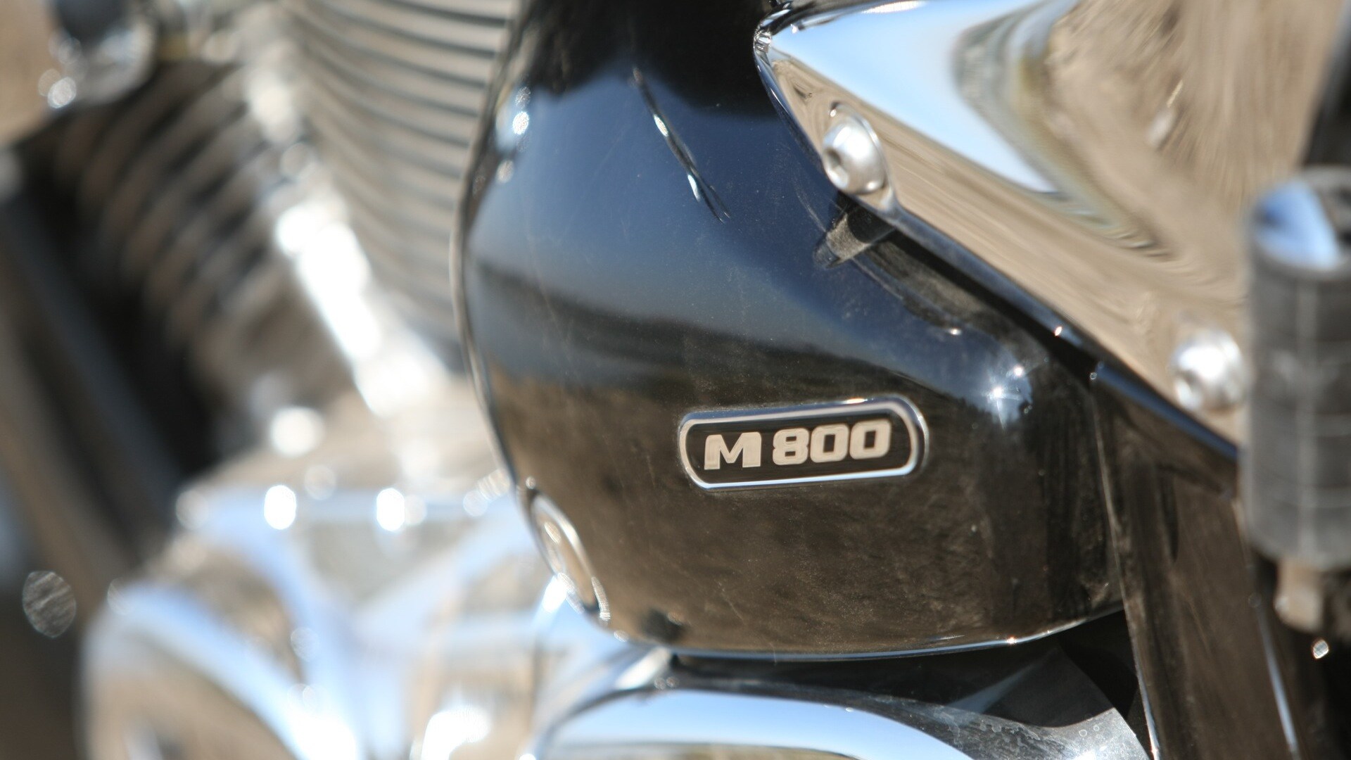 Suzuki Intruder M800 2013 STD Exterior