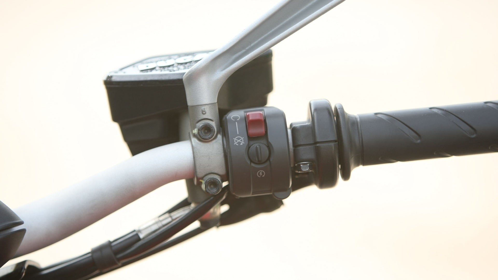 Ducati Diavel 2013 Carbon Exterior