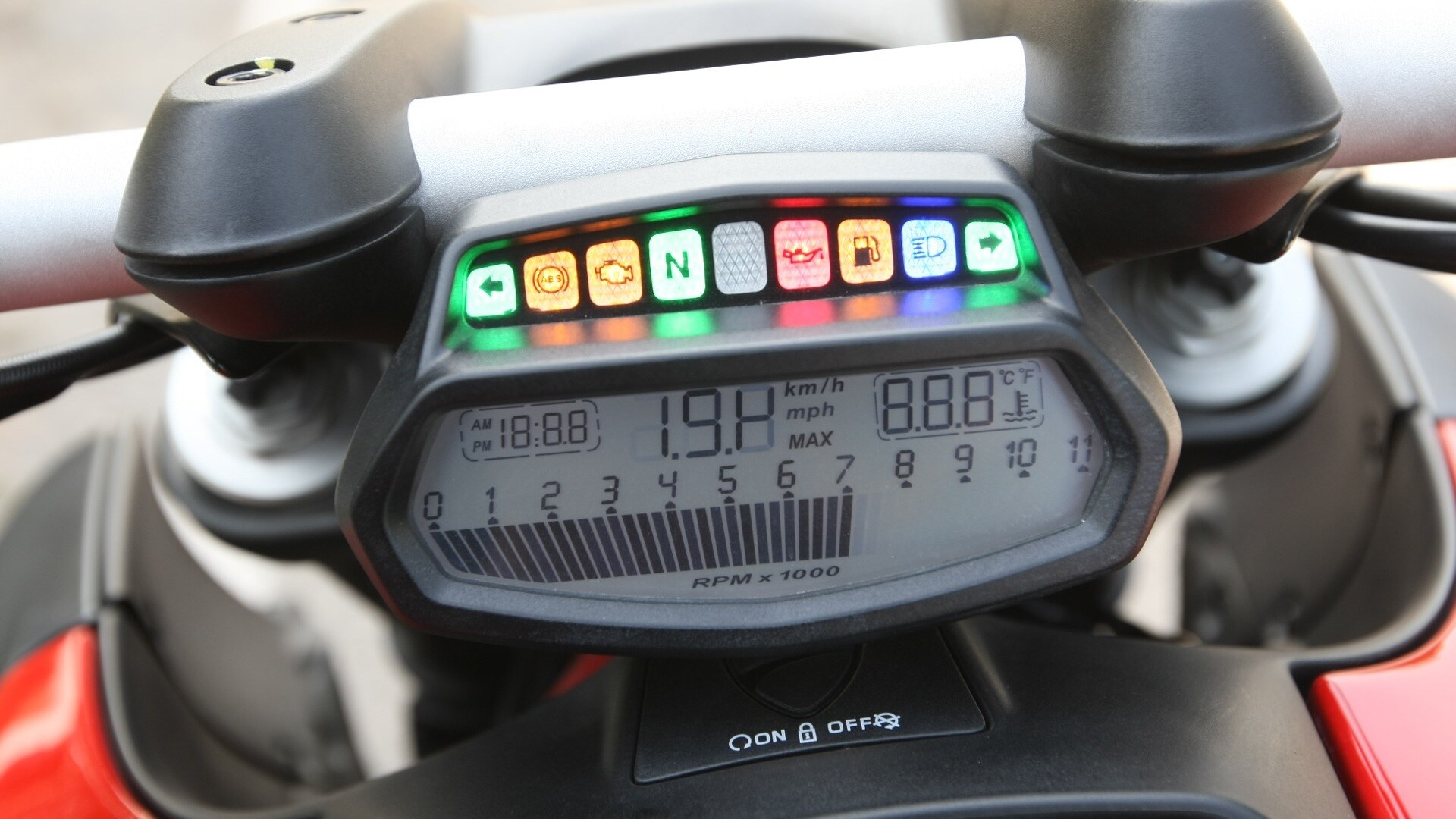 Ducati Diavel 2013 Carbon Exterior