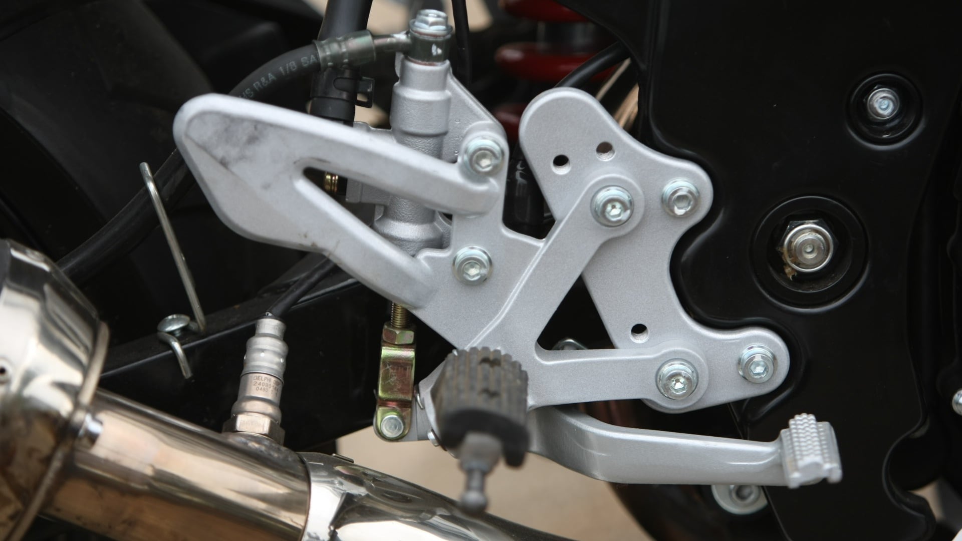 Hyosung GT650R 2013 STD Exterior