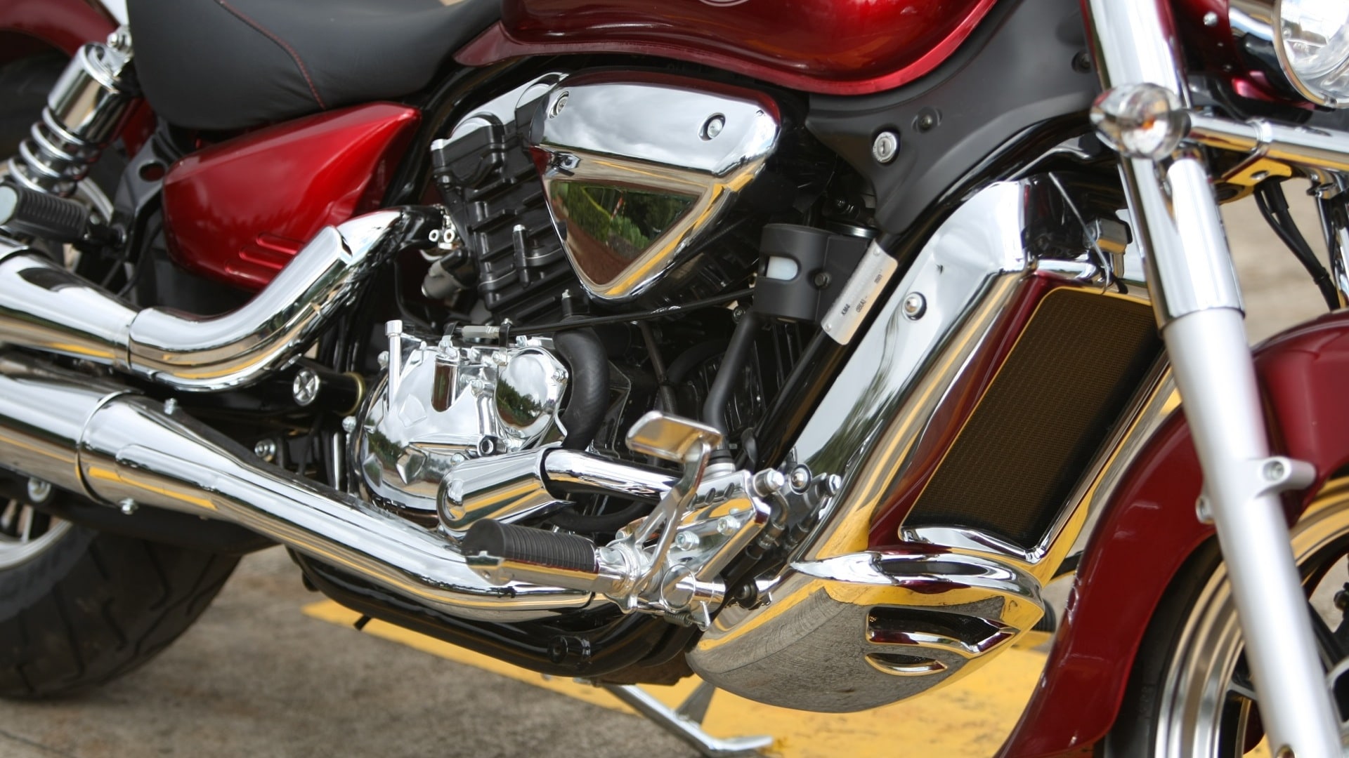 Hyosung ST7 2013 STD Exterior