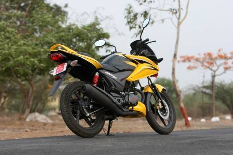 Honda CBF Stunner 2013 Exterior