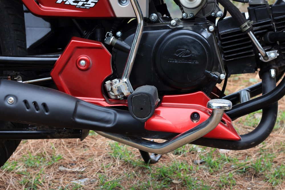 Mahindra Centuro 2013 STD Exterior