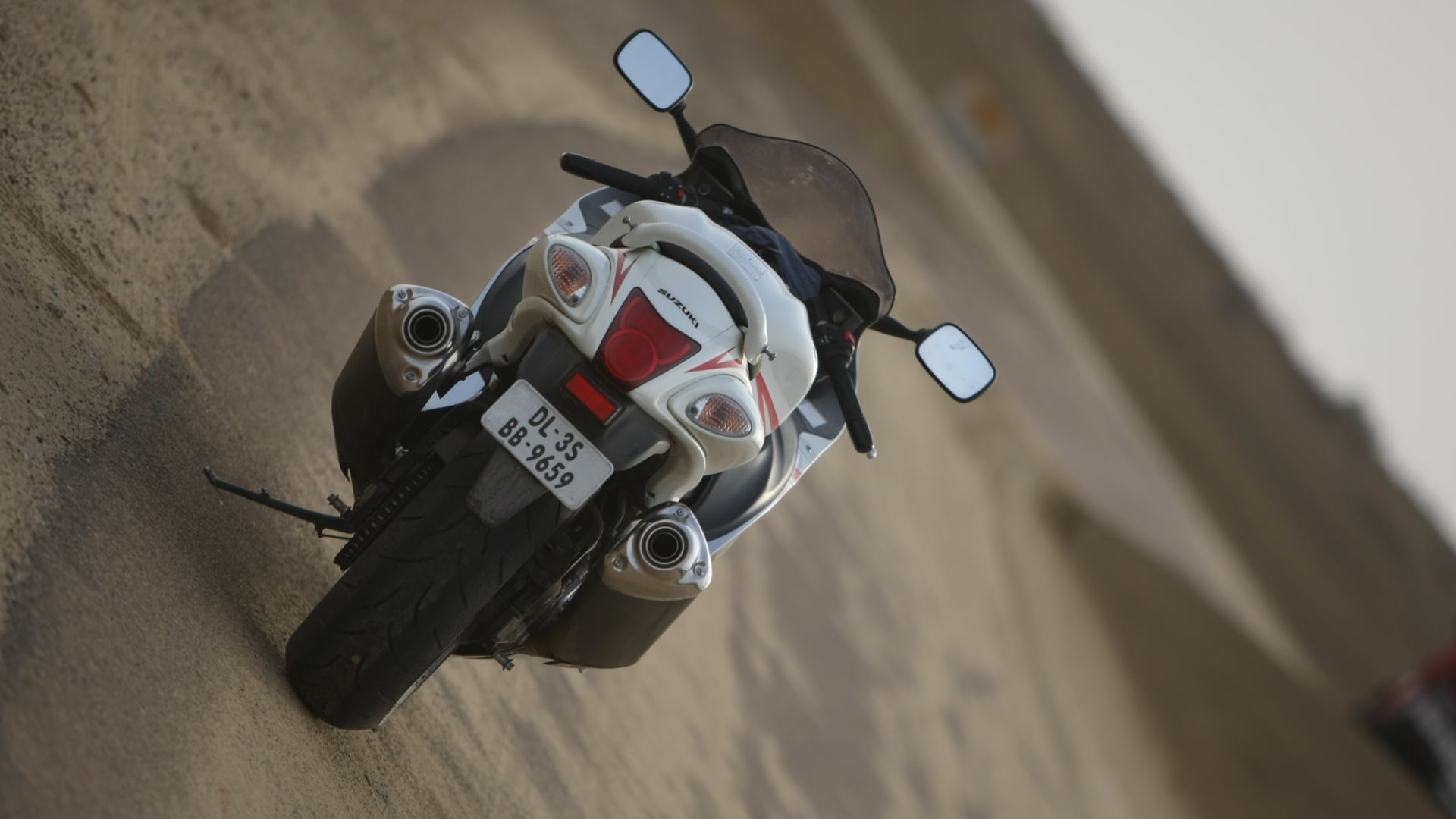 Suzuki GSX-R1300 Hayabusa 2013 STD Exterior