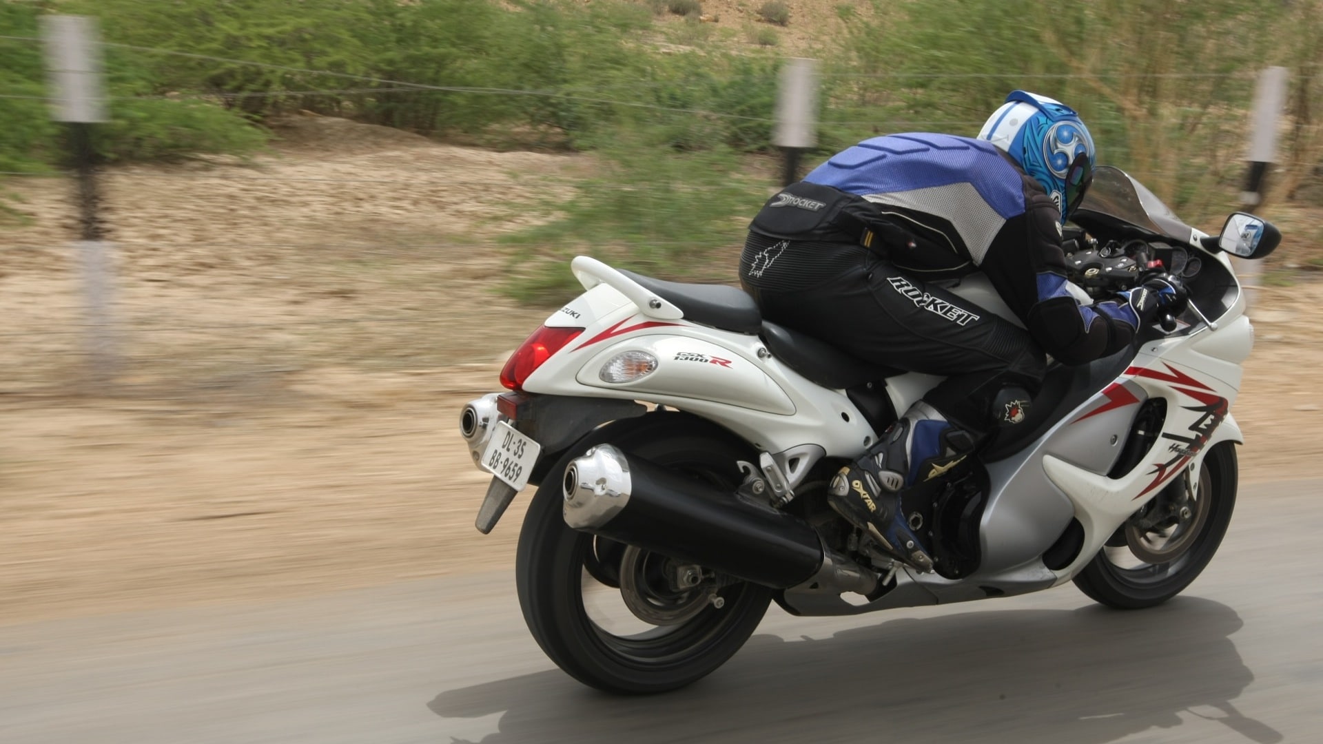 Suzuki GSX-R1300 Hayabusa 2013 STD Exterior