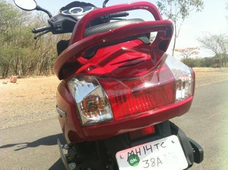 Hero Maestro 2013 Deluxe - Price in India, Mileage, Reviews