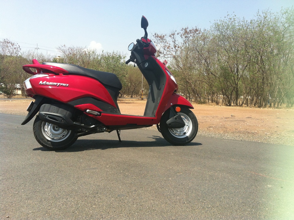 Hero Maestro 2013 Deluxe Exterior