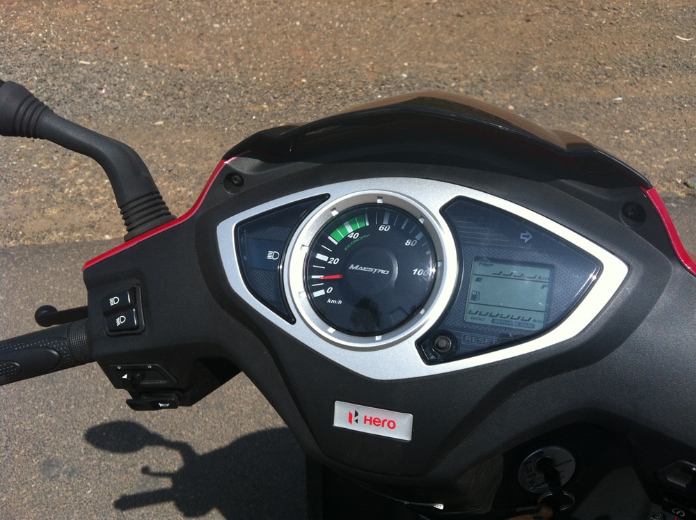 Hero Maestro 2013 Deluxe Exterior