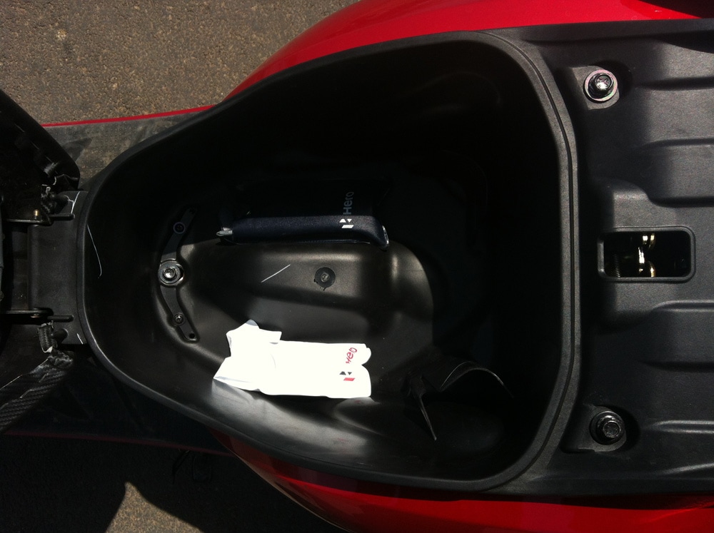 Hero Maestro 2013 Deluxe Exterior