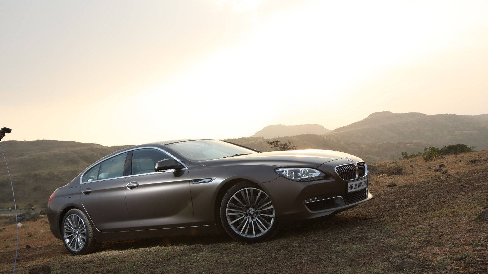 BMW-6-Series-2012-640d-Compare