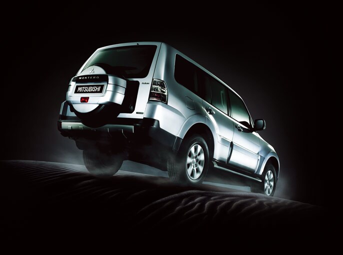 Mitsubishi-Montero-2013 Exterior