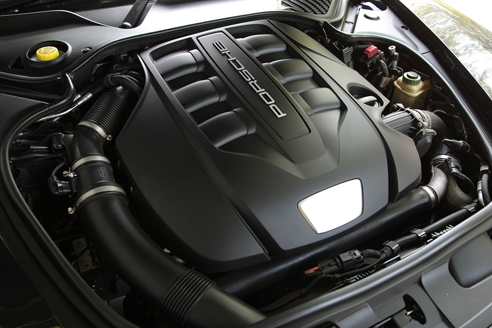 Porsche-Panamera-2013-STD-Interior