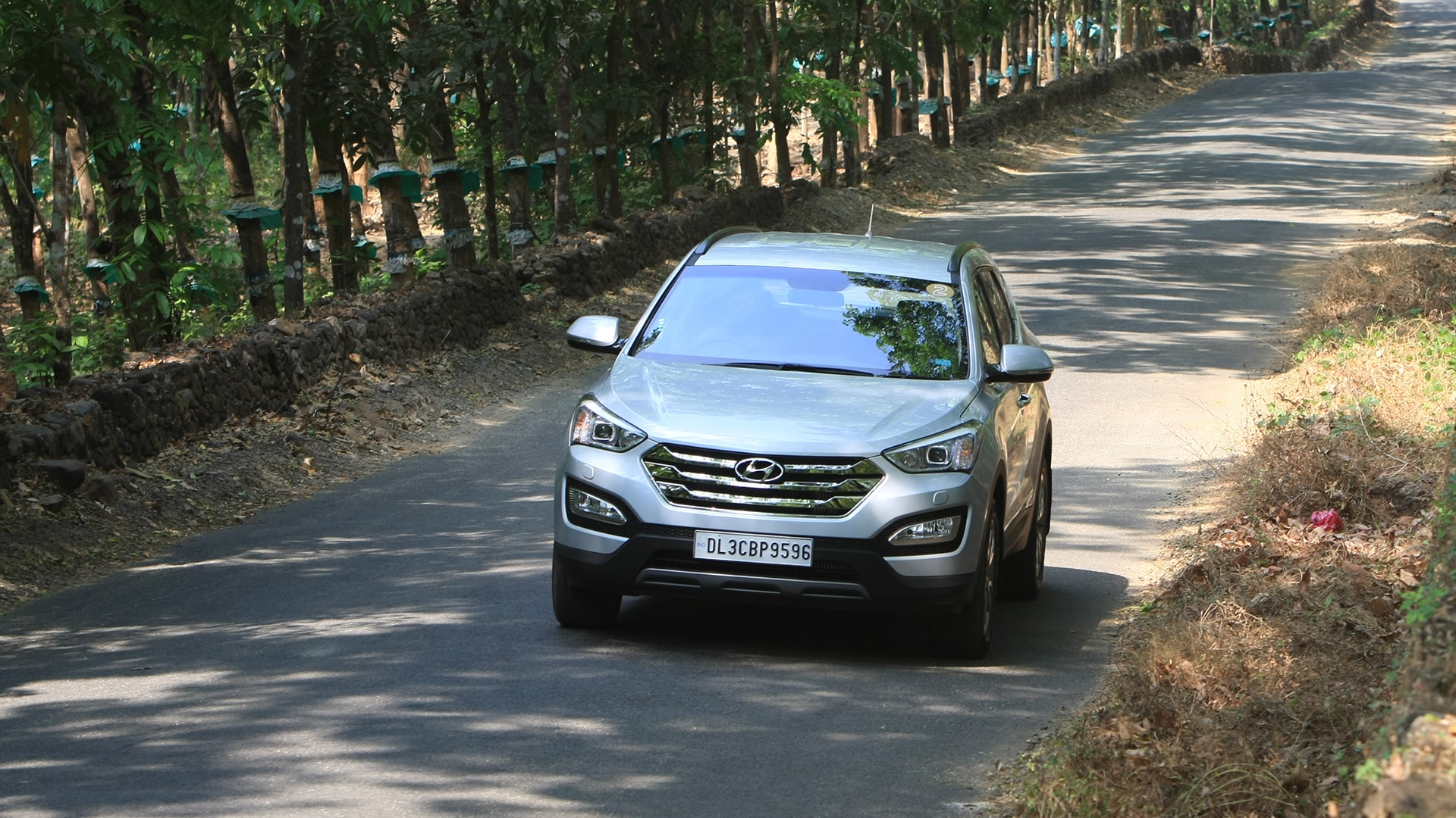 Hyundai Santa Fe 2014 2WD A/T Exterior