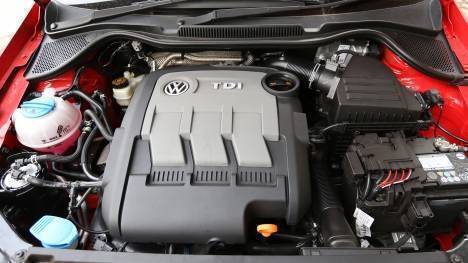 Volkswagen Cross Polo 2015 Interior