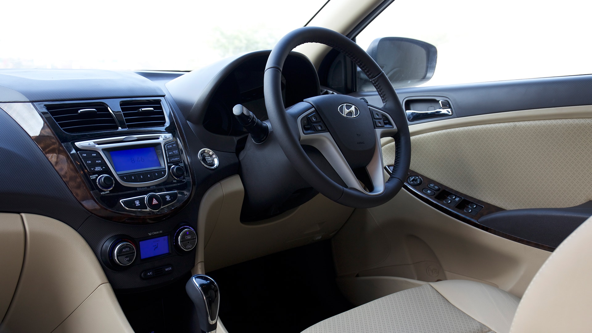 Hyundai Verna2014 1.4 L VTVT Petrol 5 Speed manual Exterior