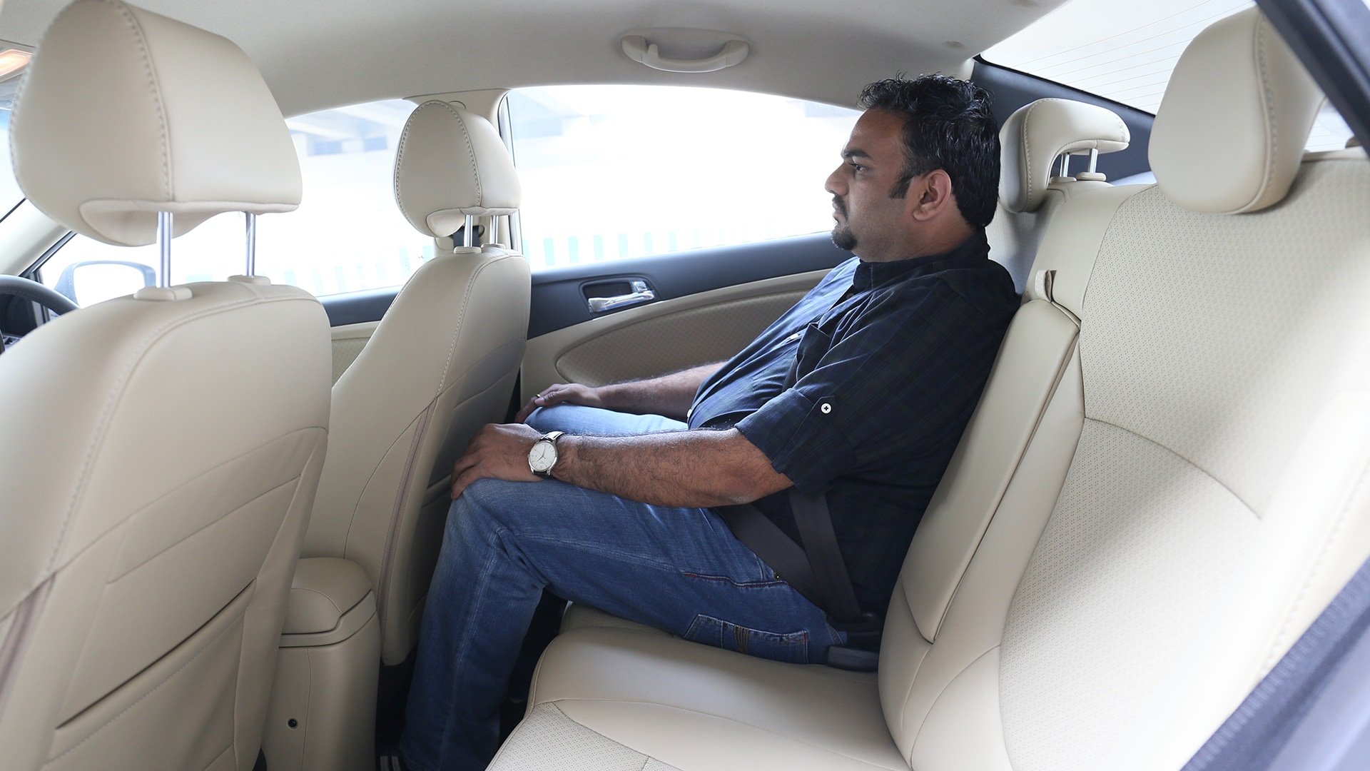 Hyundai Verna2014 1.4 L VTVT Petrol 5 Speed manual Exterior