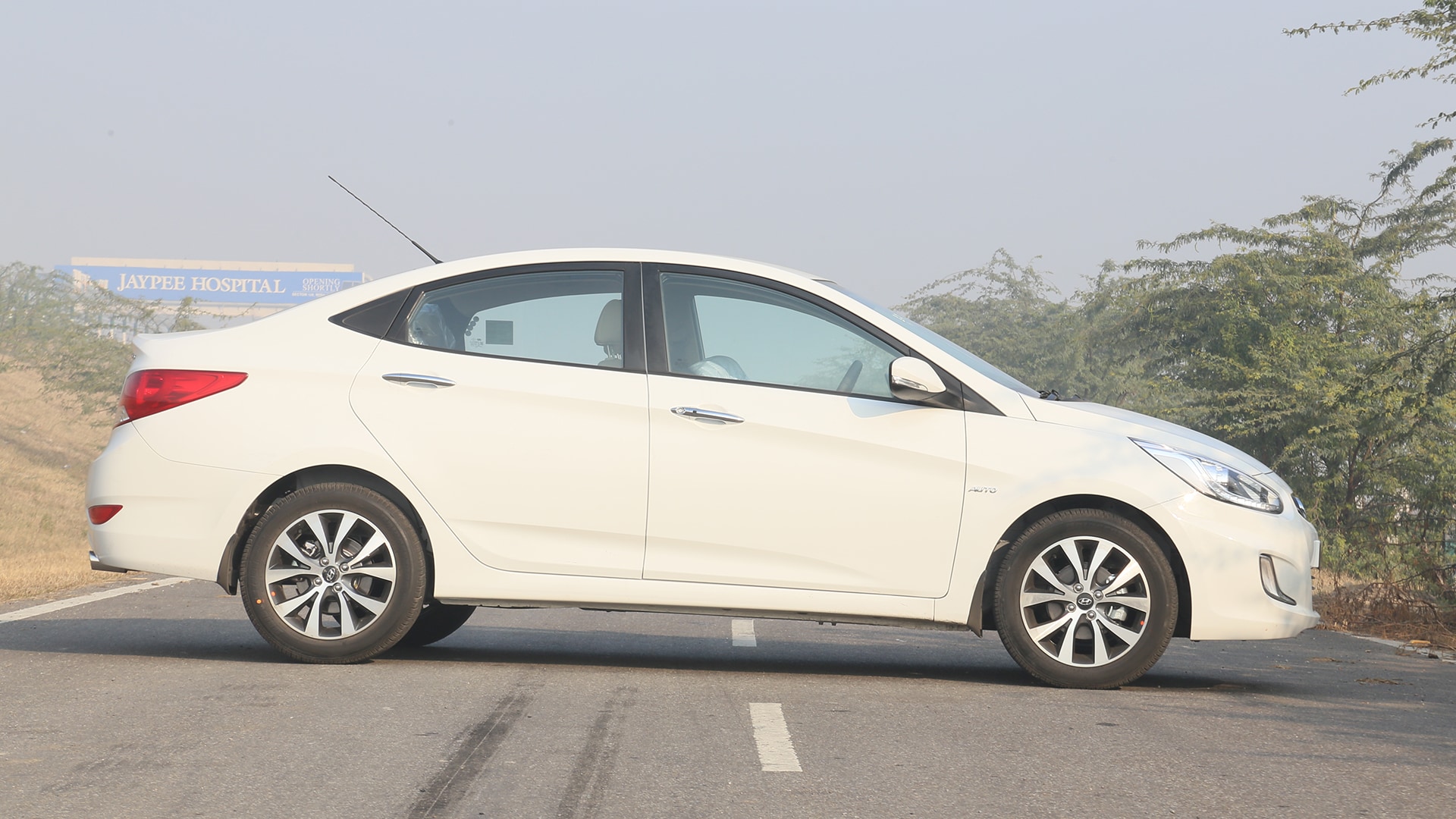 Hyundai Verna2014 1.4 L VTVT Petrol 5 Speed manual Exterior