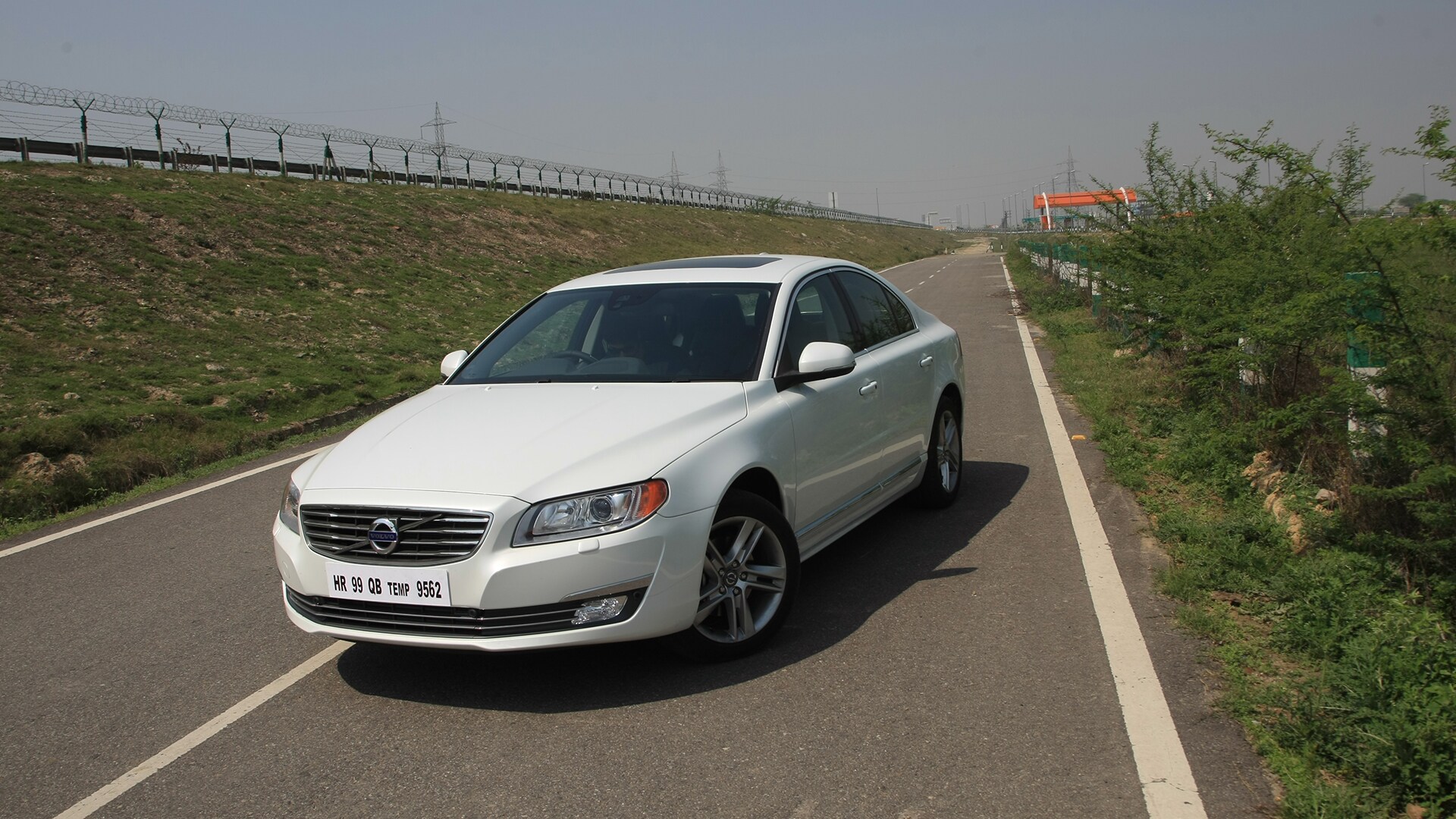 Volvo s80 2014 D4 Compare