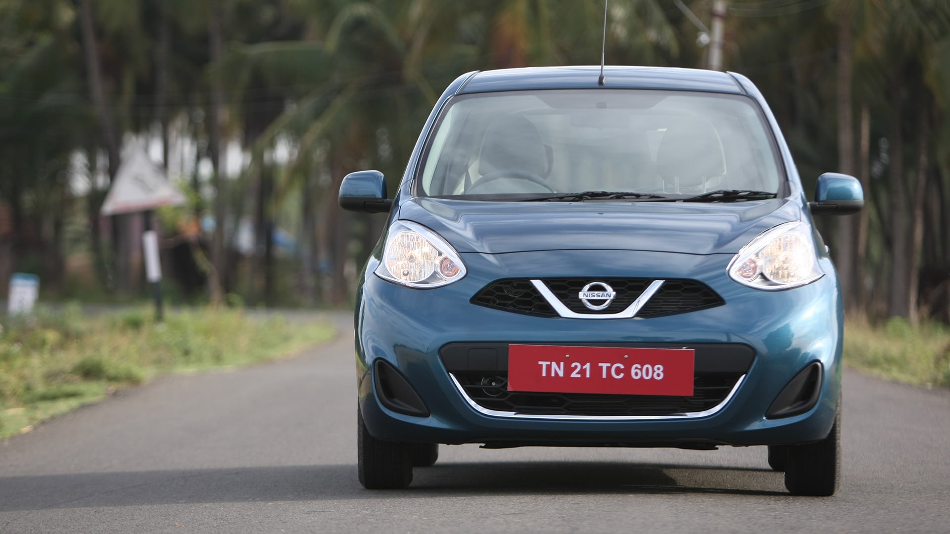 Nissan-Micra-2013-XE-Exterior