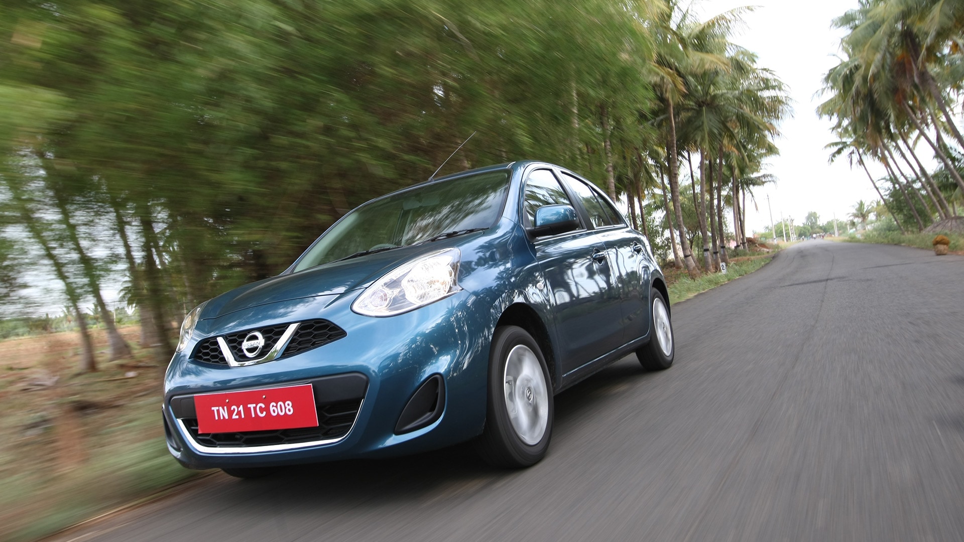 Nissan-Micra-2013-XE-Exterior
