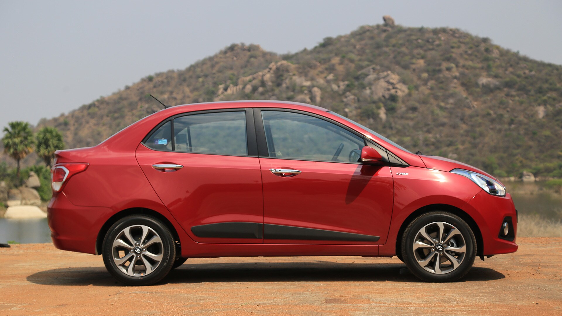 Hyundai Xcent 2014 Base Diesel Exterior