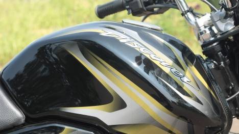 Bajaj Discover 100 M 2013 Disc Exterior