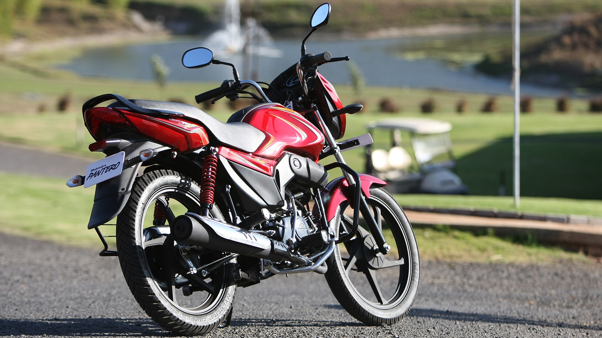 Mahindra Pantero 2013 Exterior