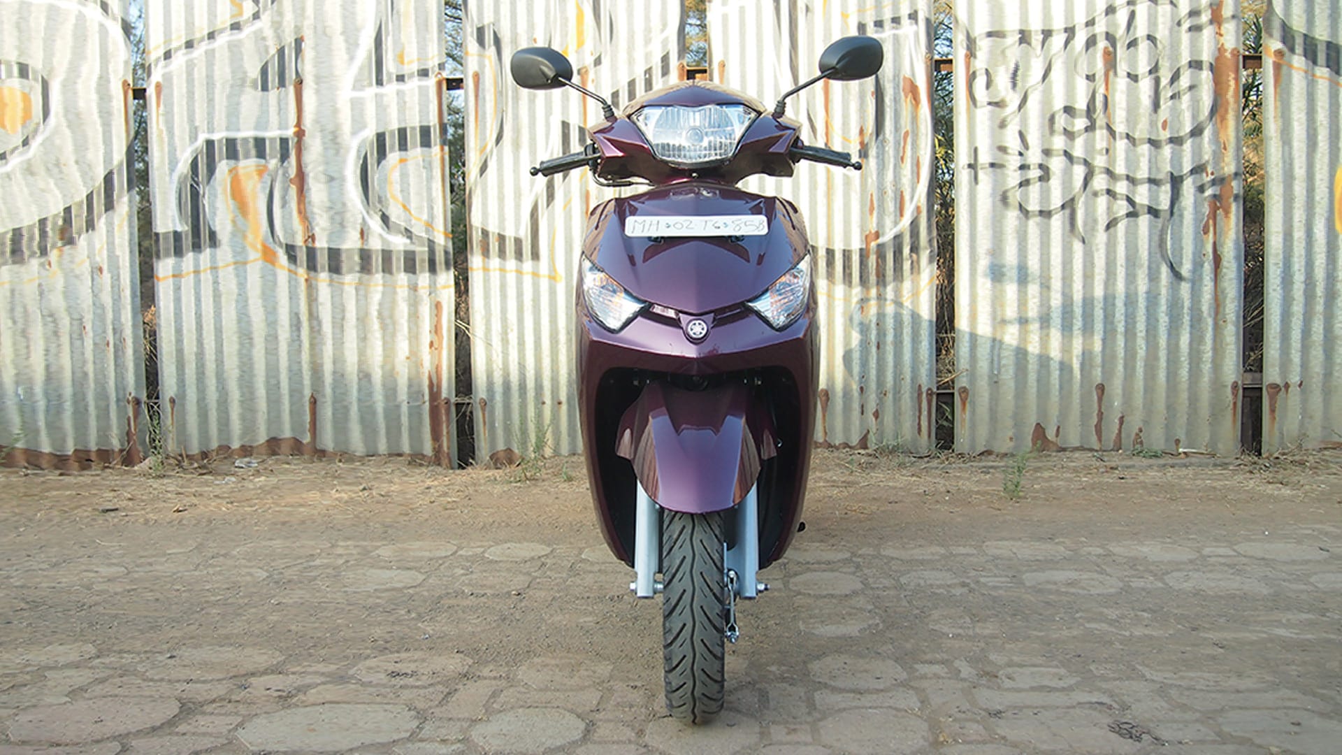 Yamaha Alpha Scooter 2014 STD Exterior