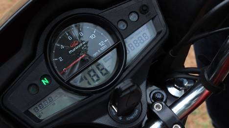 Mahindra Centuro 2013 STD Exterior