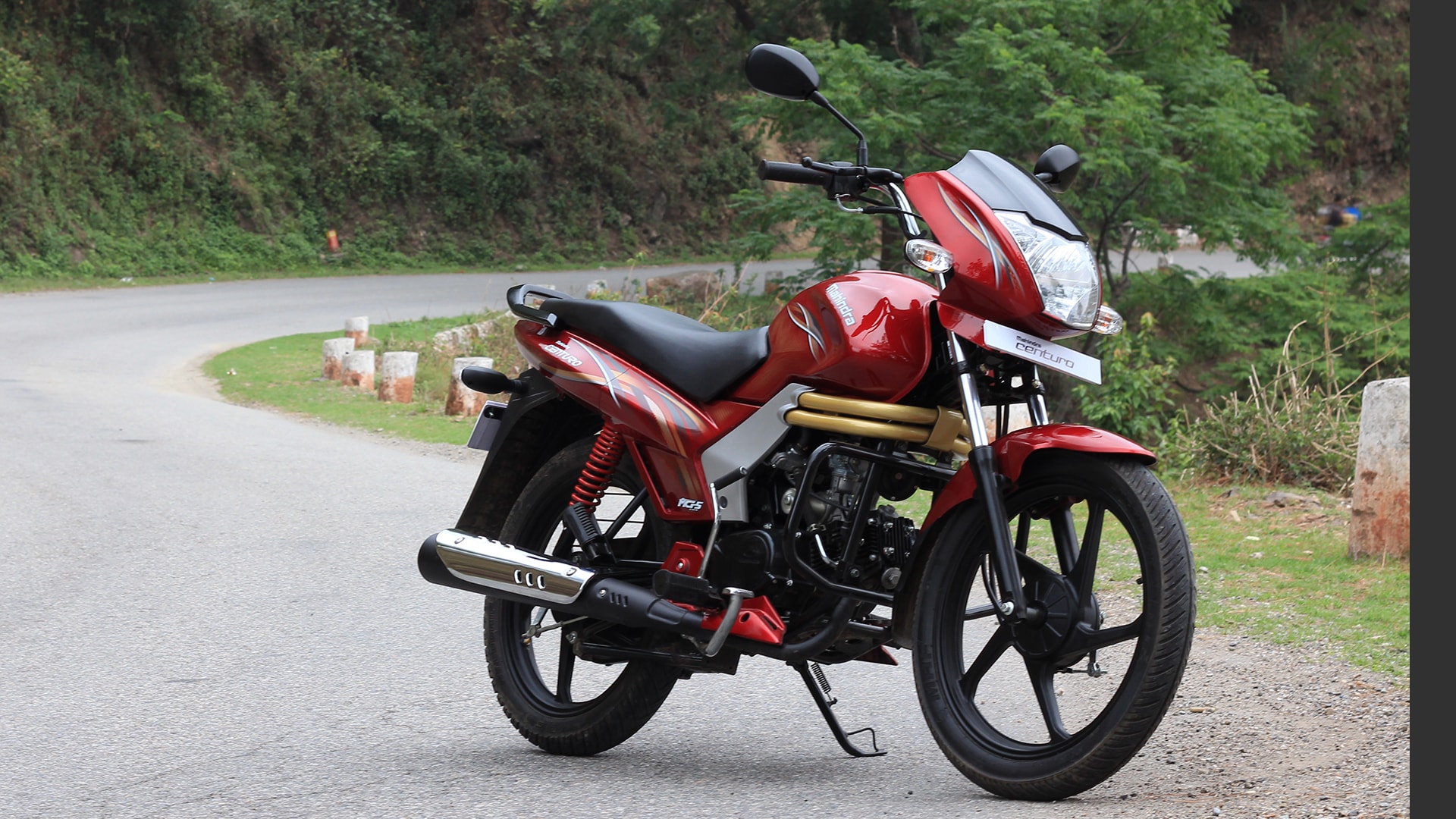 Mahindra Centuro 2014 N1 Exterior