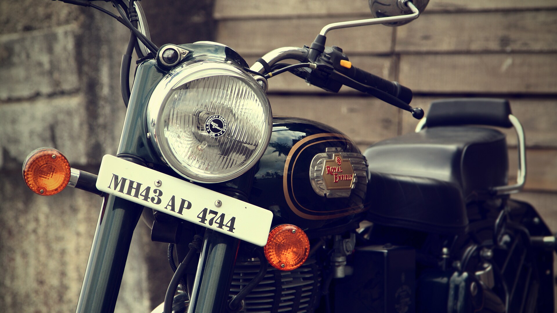 Royal Enfield Bullet 500 2013 STD Exterior