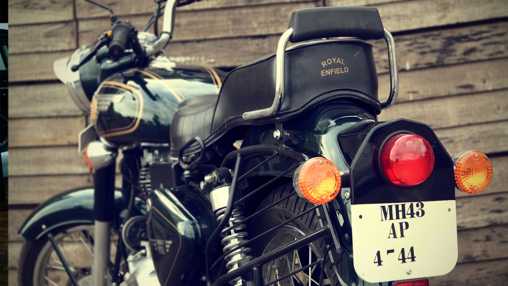 Royal Enfield Bullet 500 2013 STD Exterior