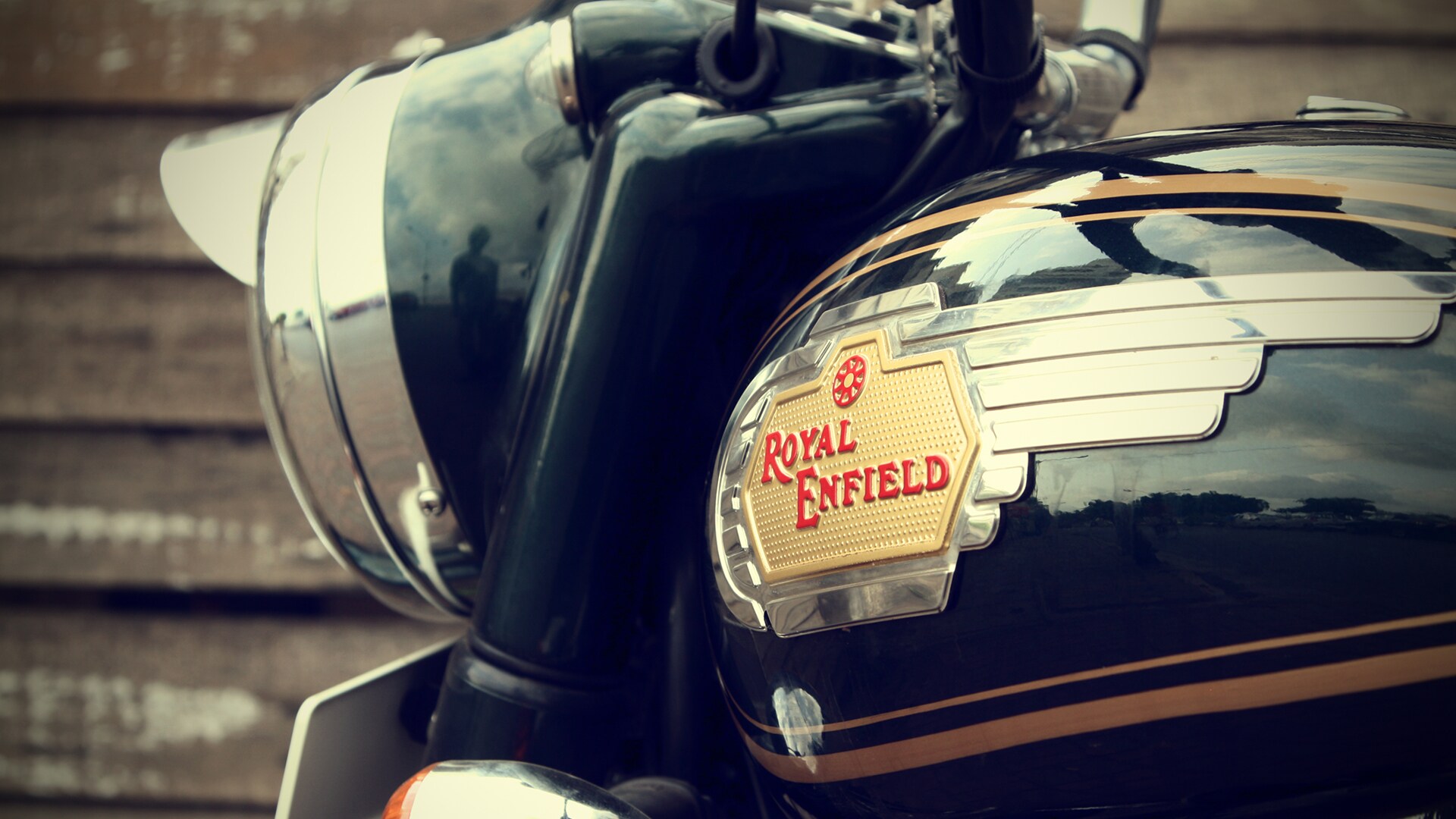 Royal Enfield Bullet 500 2013 STD Exterior