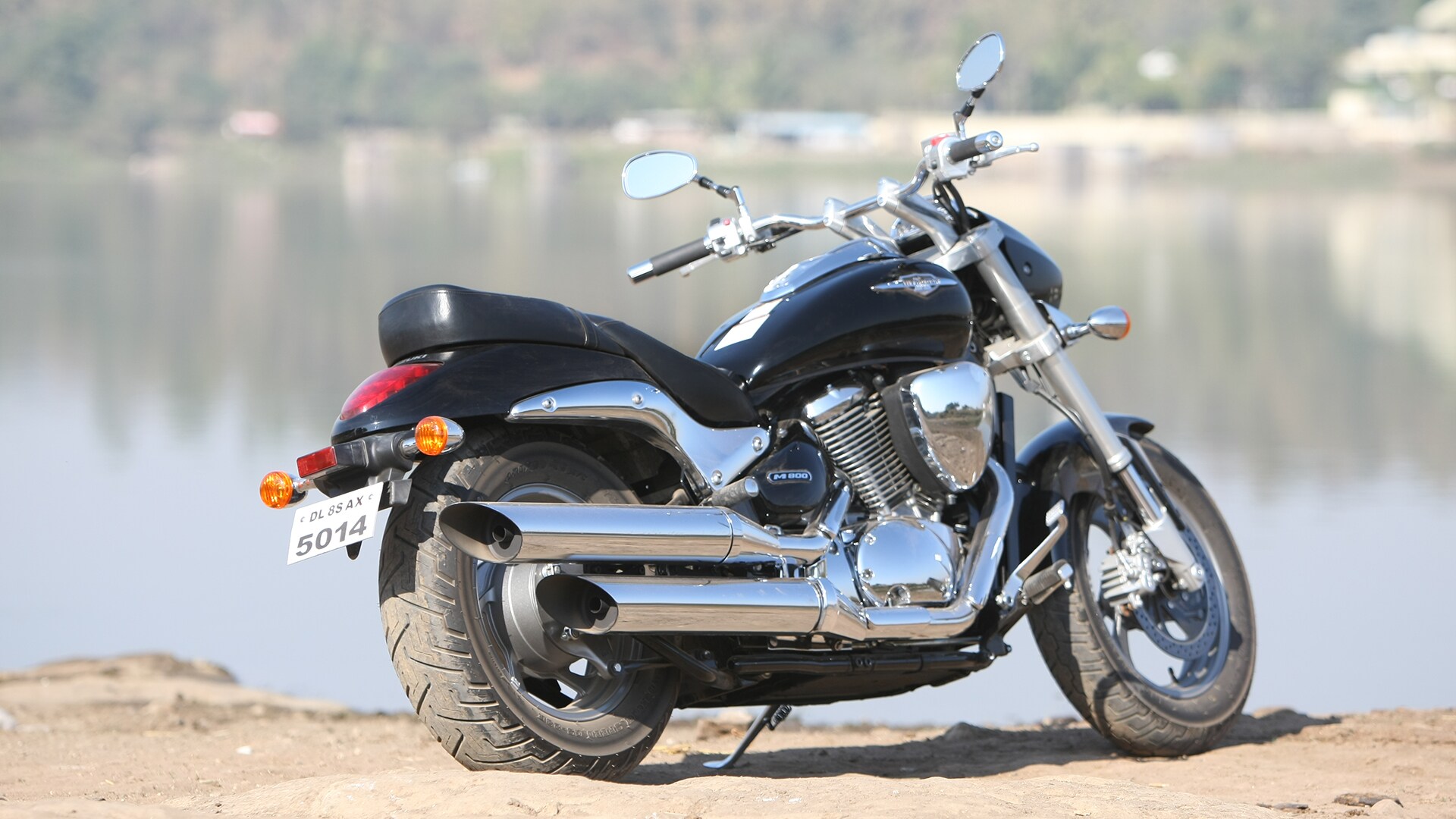 Suzuki Intruder M800 STD 2013 Exterior