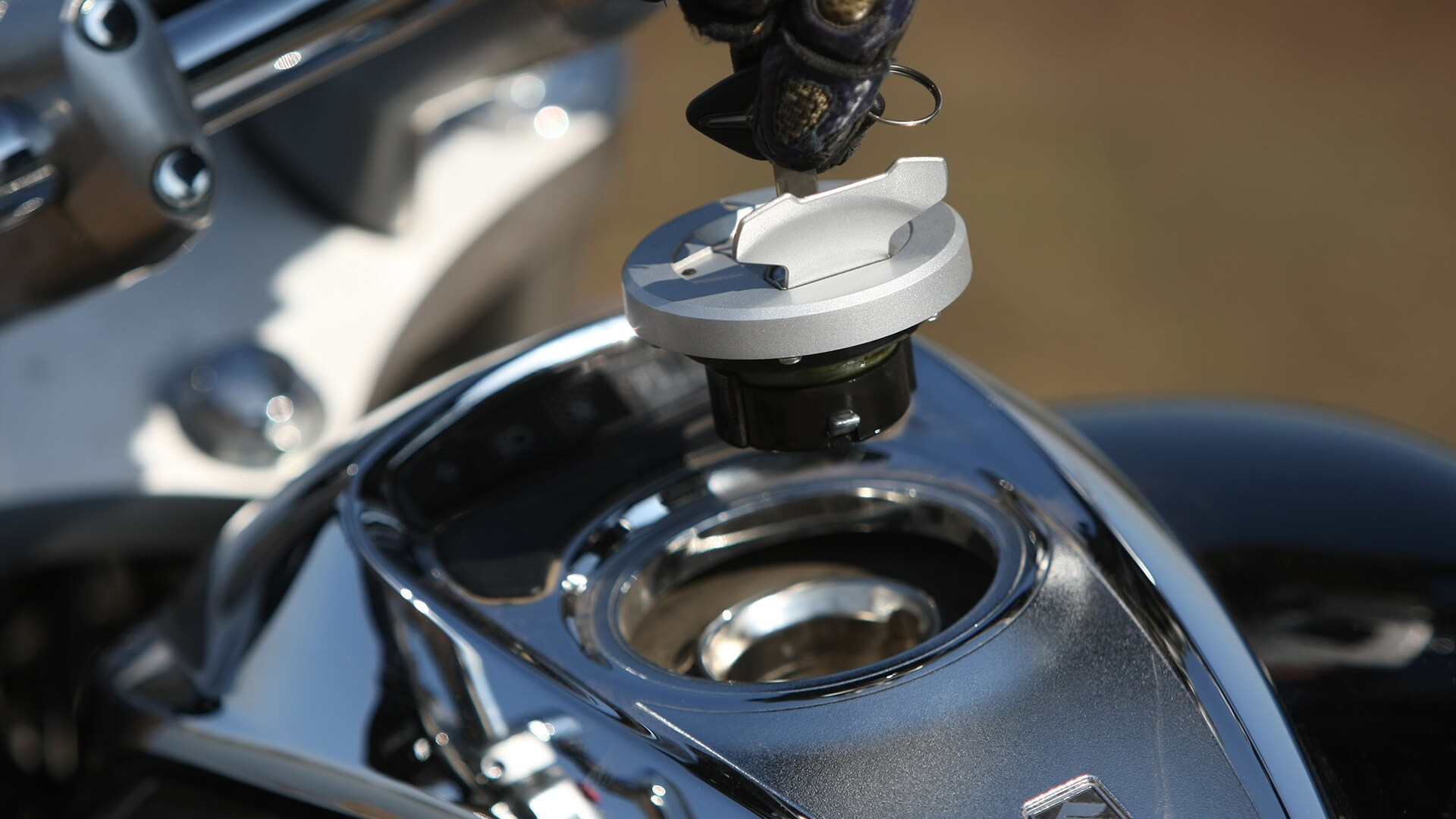 Suzuki Intruder M800 STD 2013 Exterior