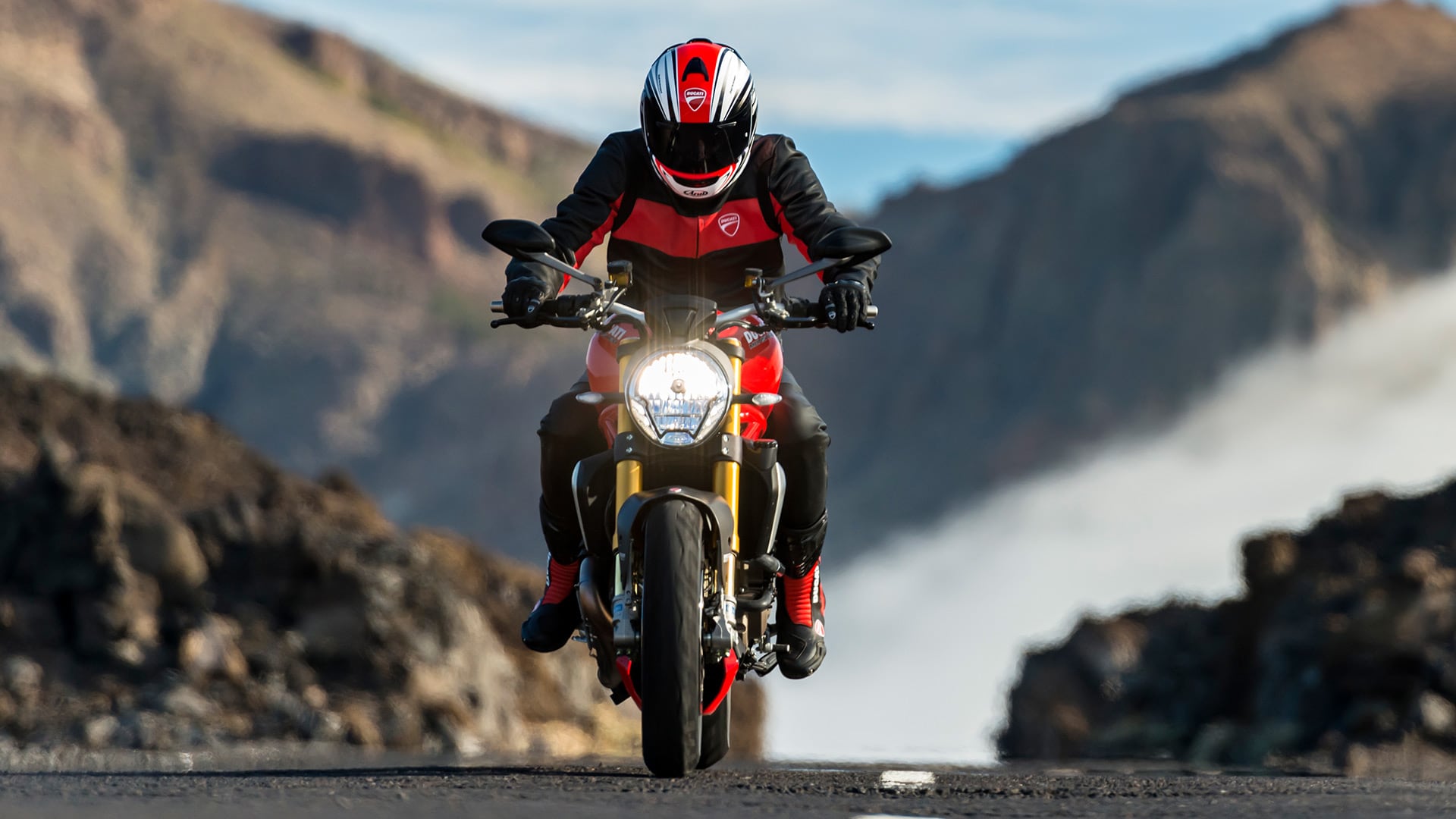 Ducati Monster 1200 2014 STD Exterior