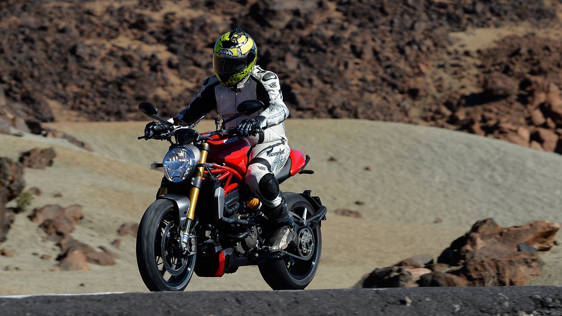 Ducati Monster 1200 2014 STD Exterior